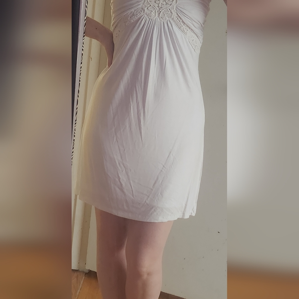 Le Chateau White Strapless Dress
